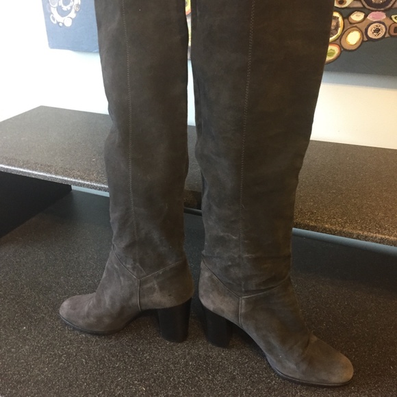 CHANEL Black Just to the Knee Boots - Picture 5 of 9